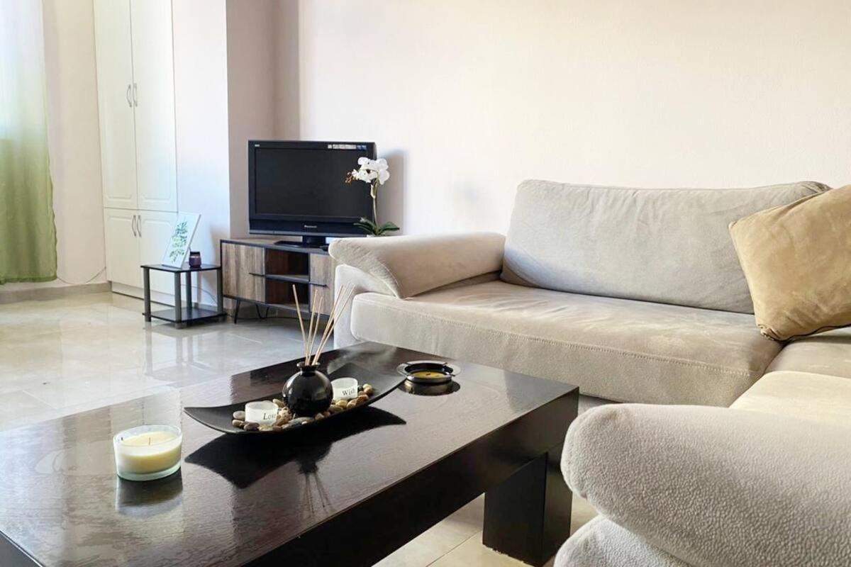 Ultra Apartments 'New Baazar 2' Tirana Buitenkant foto