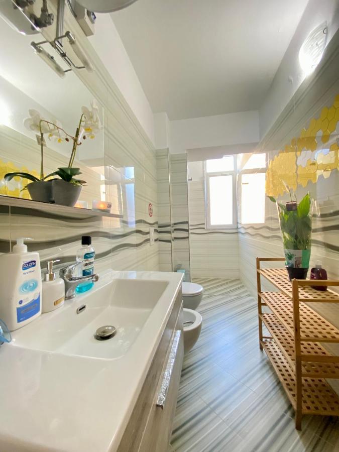 Ultra Apartments 'New Baazar 2' Tirana Buitenkant foto
