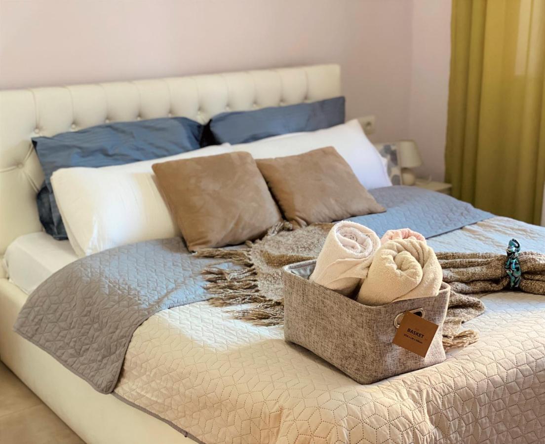 Ultra Apartments 'New Baazar 2' Tirana Buitenkant foto