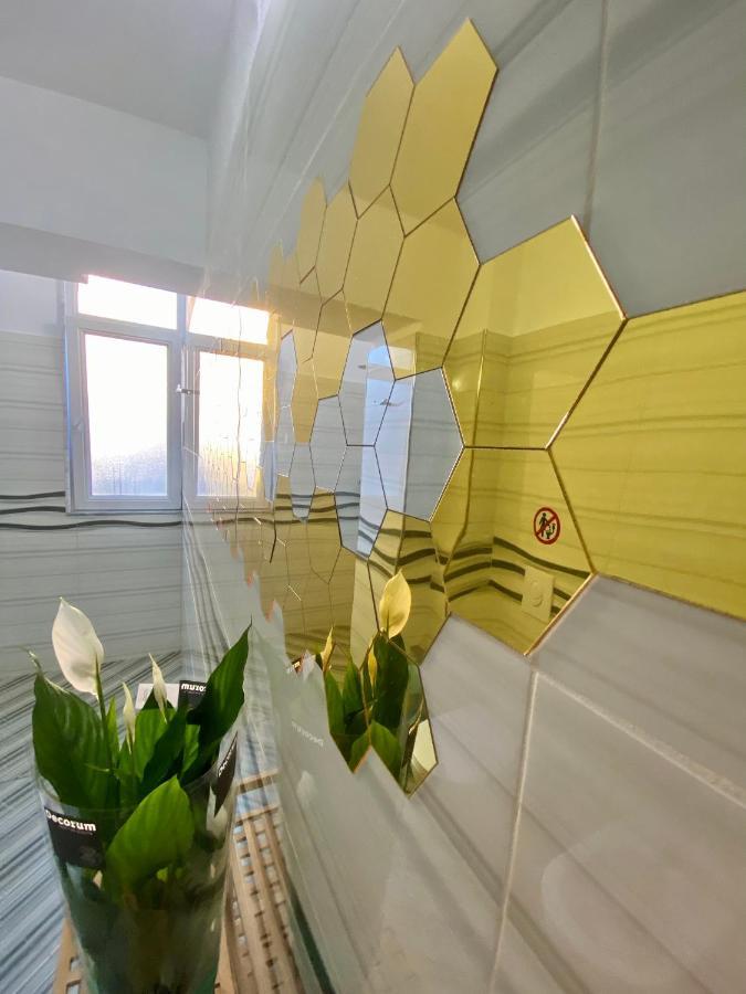 Ultra Apartments 'New Baazar 2' Tirana Buitenkant foto