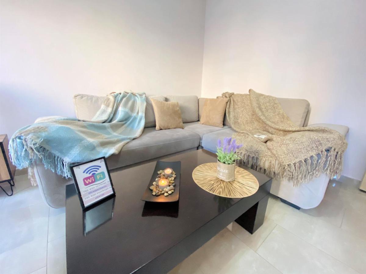 Ultra Apartments 'New Baazar 2' Tirana Buitenkant foto
